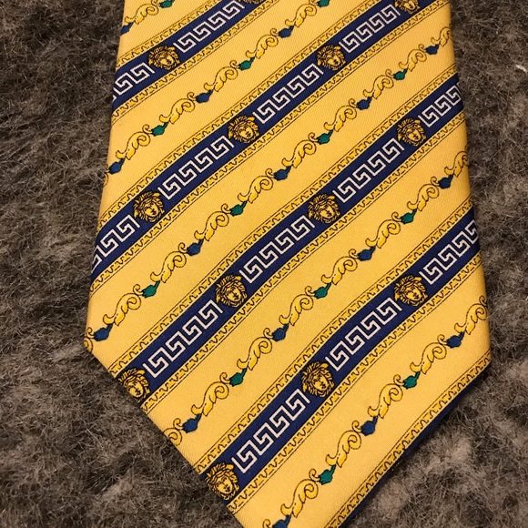 Gianni Versace Other - Gianni Versace gorgeous design or tie